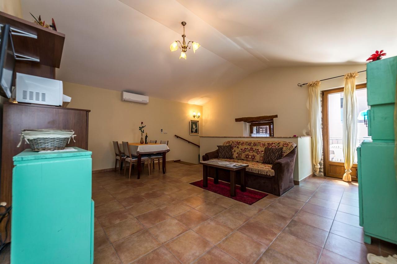 Villa Valtrazza Tar-Vabriga Екстер'єр фото